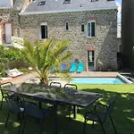 Maison De Ville Avec Piscine