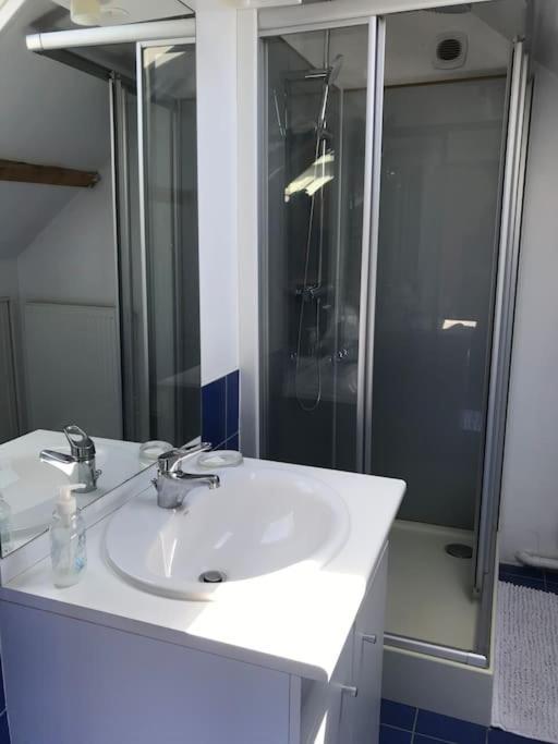 Hébergement de vacances Maison De Avec Piscine *