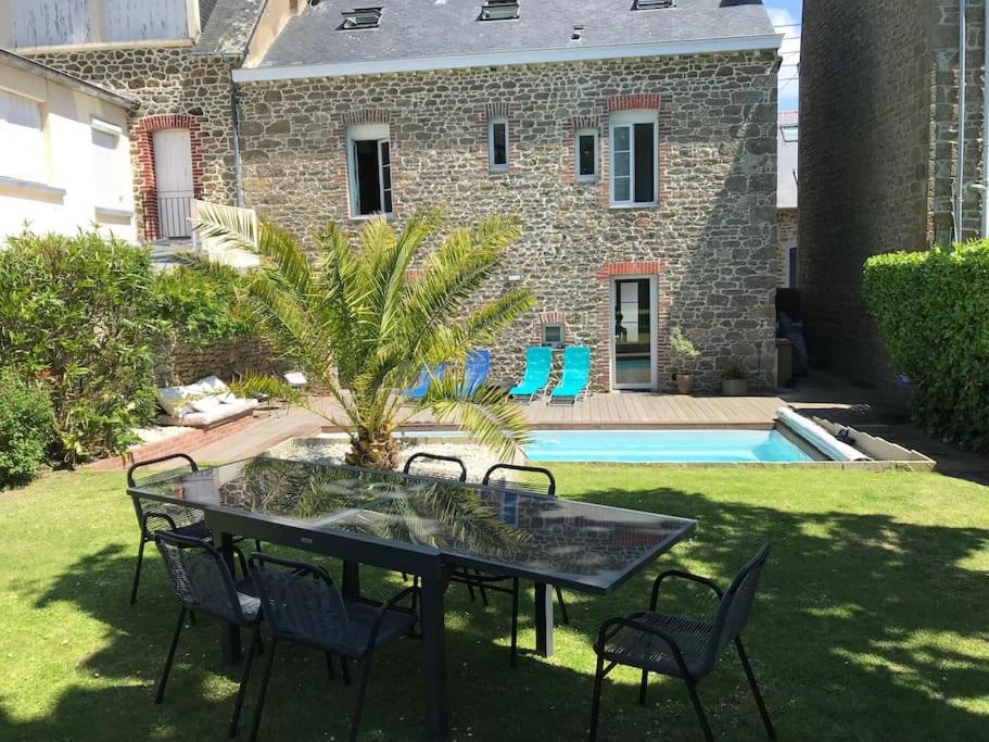 Hébergement de vacances Maison De Avec Piscine Saint-Malo